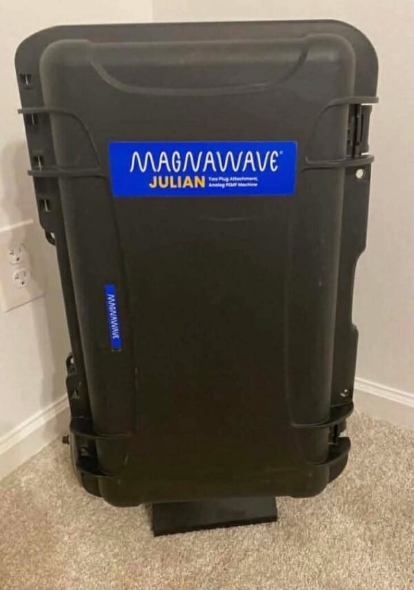 b7de9b58-ccd3-4a37-ab6b-56b3113911b9 Used Magnawave Julian PEMF Machine